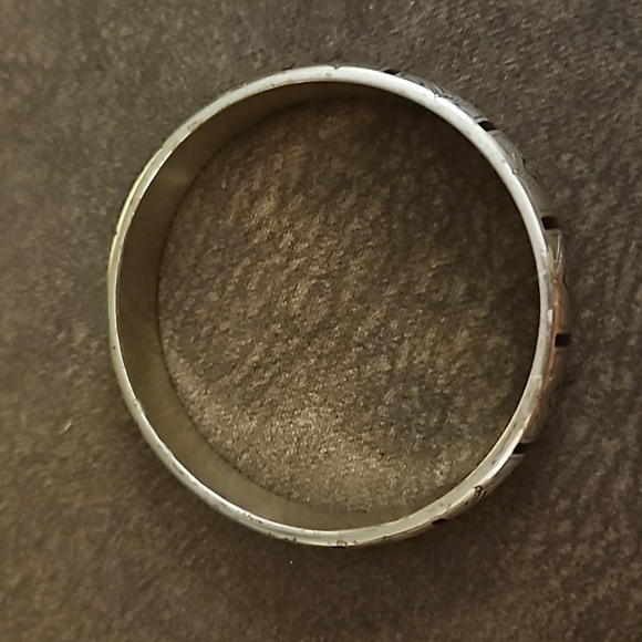 VTG BRIGHTON Silver Plated Cross Engraved Bangle Bracelet - Picture 3 of 7